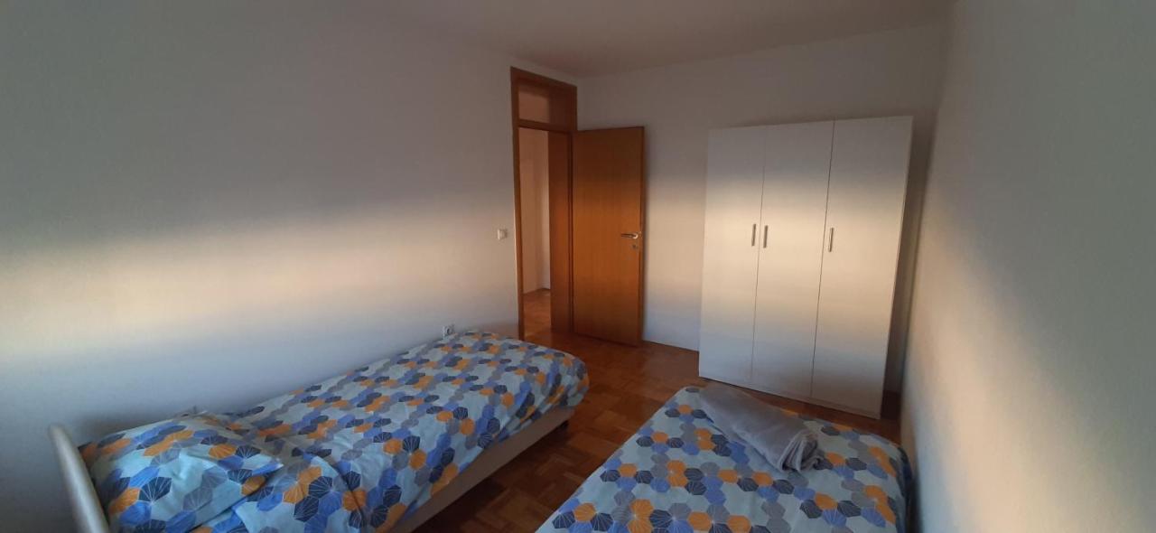 Apartman Stella Istocno Sarajevo Lukavica Exterior foto