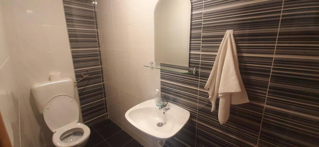 Apartman Stella Istocno Sarajevo Lukavica Exterior foto